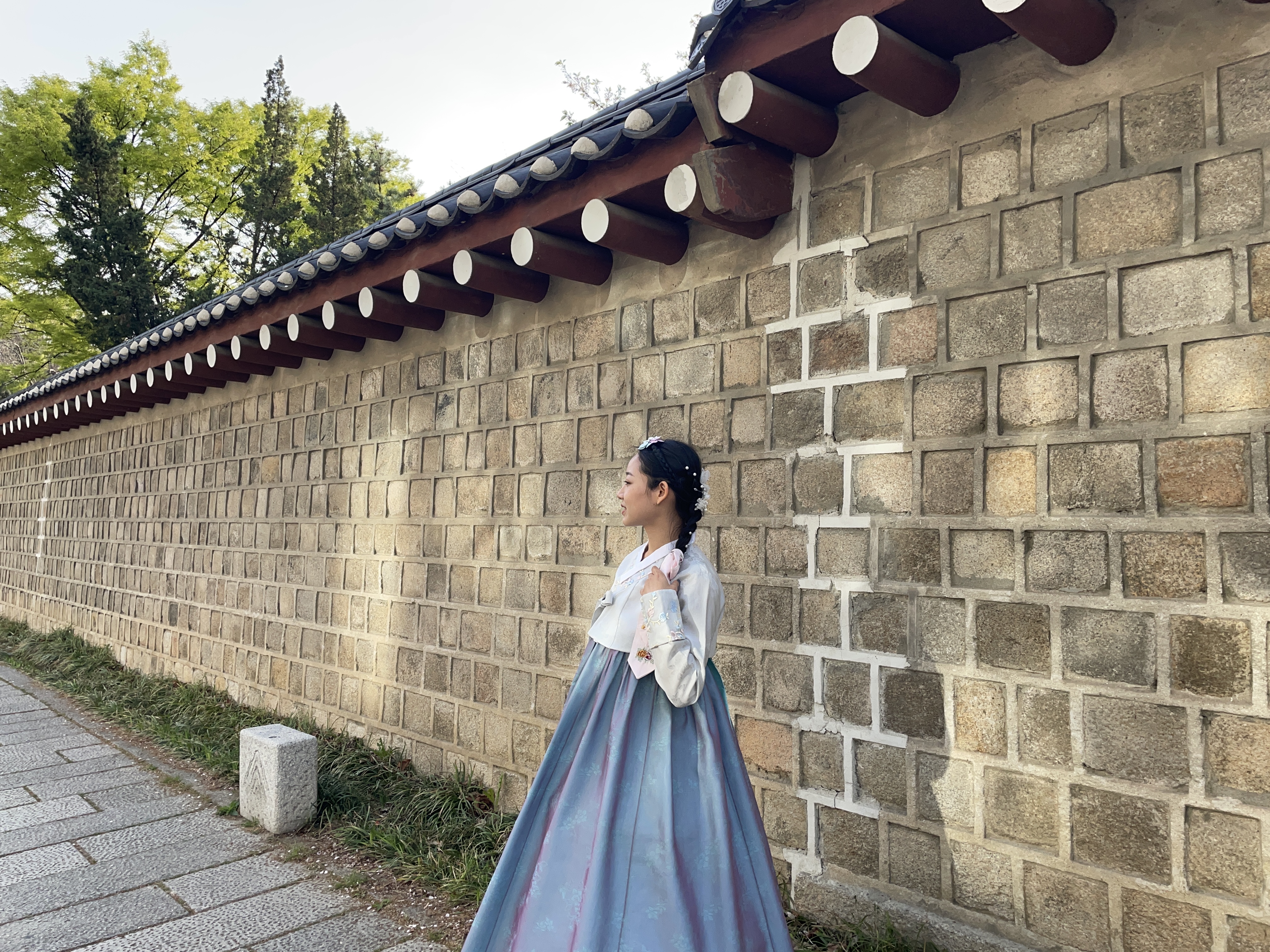 Traditional Hanbok in Gyeongbokgung